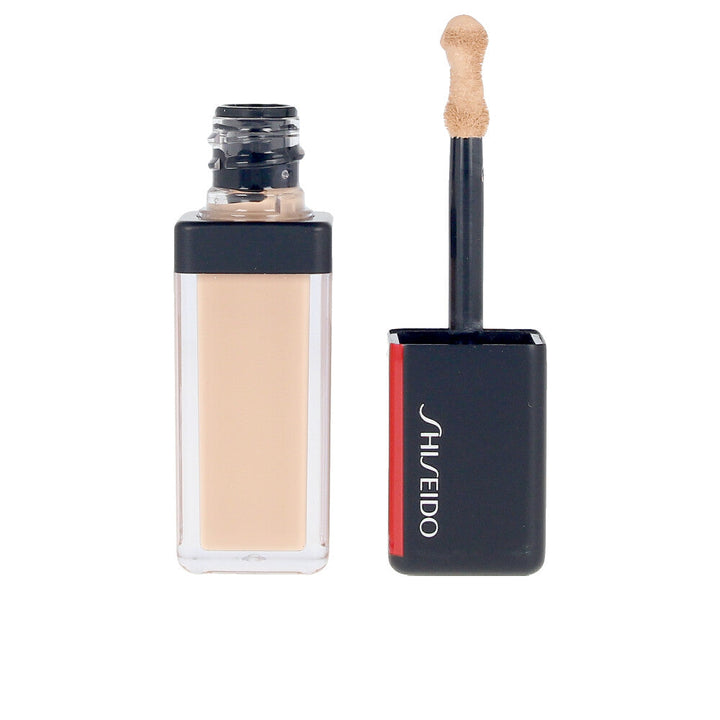 5.8 ml curved-aplicator liquid concealer tube, shade 102 Fair, long-wear