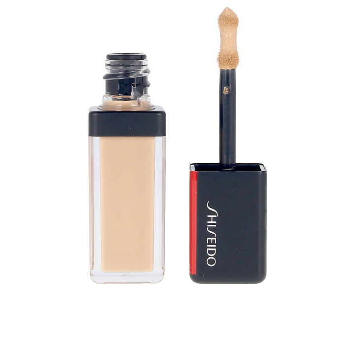 5.8 ml curved-aplicator liquid concealer tube, shade 102 Fair, long-wear