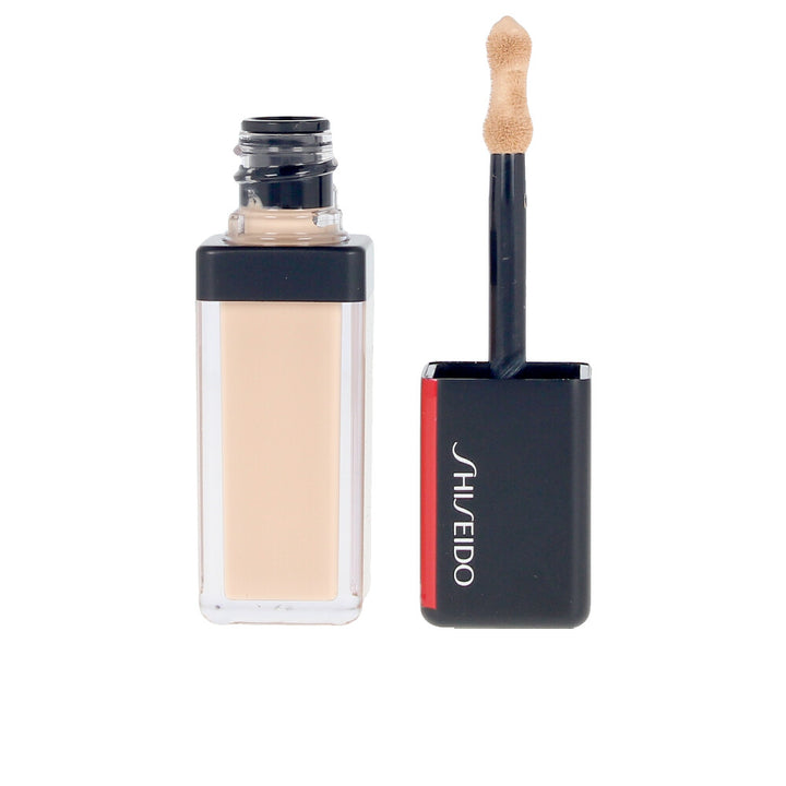 5.8 ml liquid concealer tube with curved applicator, shade 202 Light