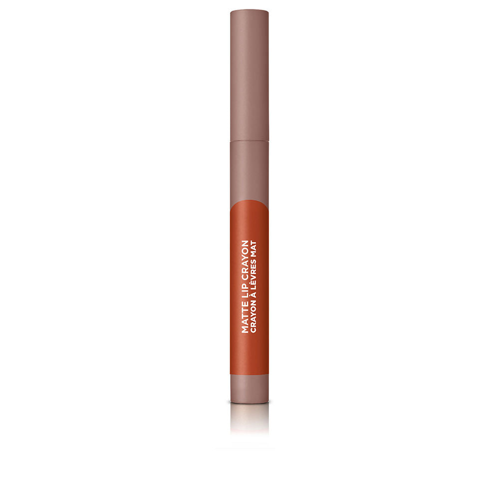 Matte lip crayon in warm cinnamon shade, angled tip, 2.5 g