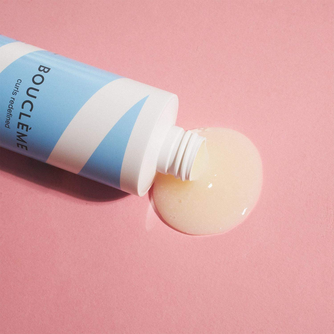 300 ml low-foam sea salt hair cleanser bottle for fine, wavy hair