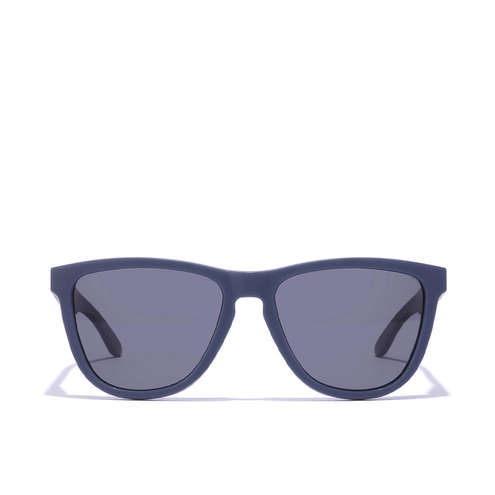 Unisex navy square sunglasses with polarised lenses, 55.7 mm calibre, 140 mm temples