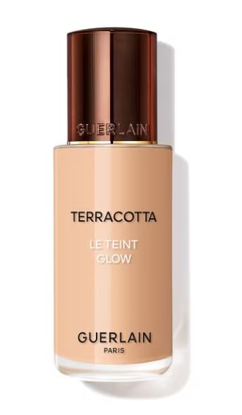 30 ml hydrating liquid foundation in neutral shade, pump dispenser